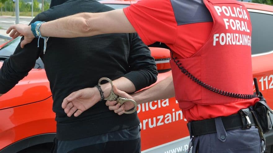 Ilustración del artículo: Policía Foral: estudiar legislación cuando la pregunta cambia una condición